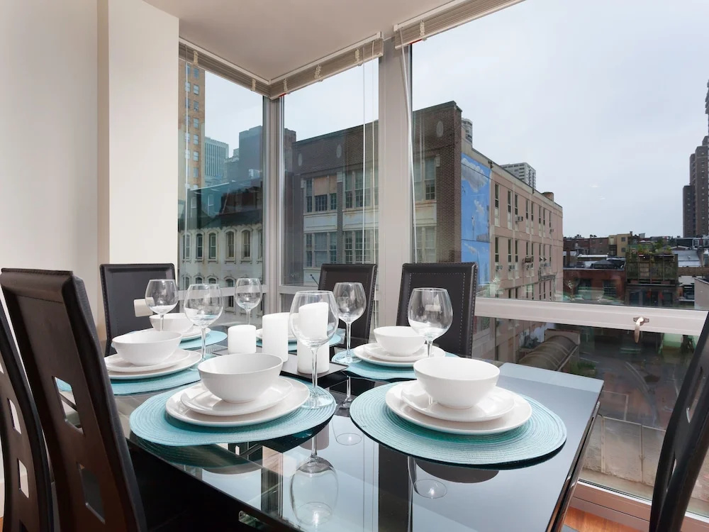 2br/1ba Apartment Near Rittenhouse Square 2 Bedroom Apts by RedAwning