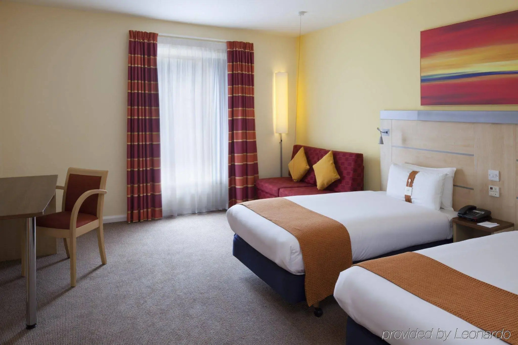Holiday Inn Express Cheltenham by IHG - Général