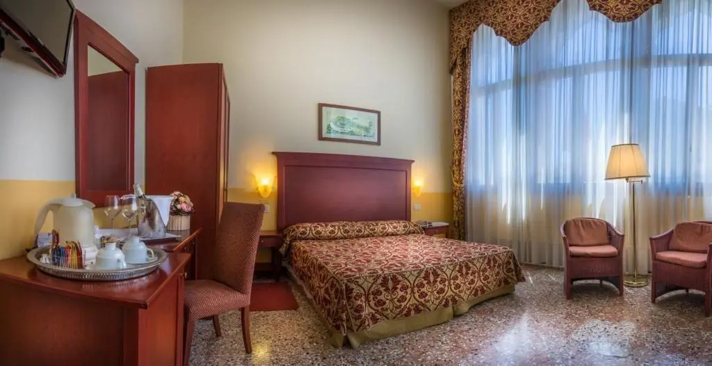 Hotel photo 33