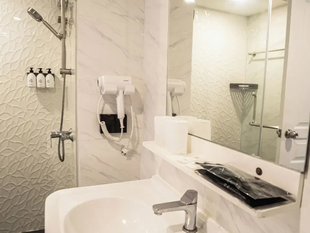 Superior Double room (full double bed)