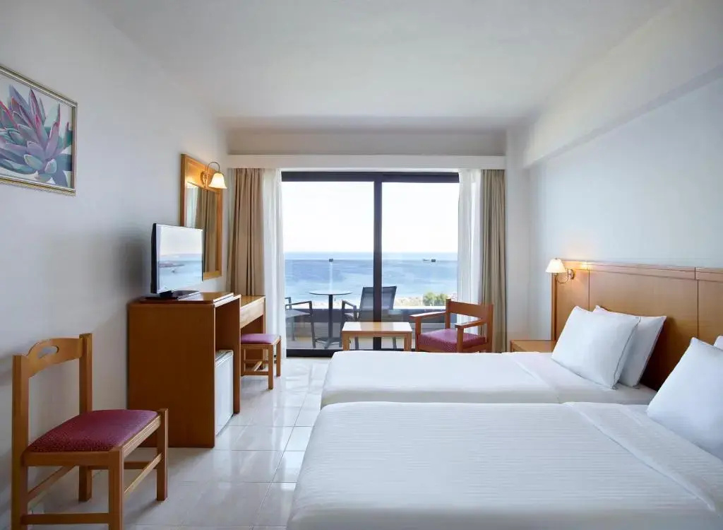 Standard Double room with sea view (full double bed)