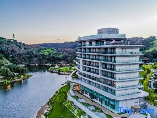 Lakeview Hotel Yulongwan Kunming in Kunming