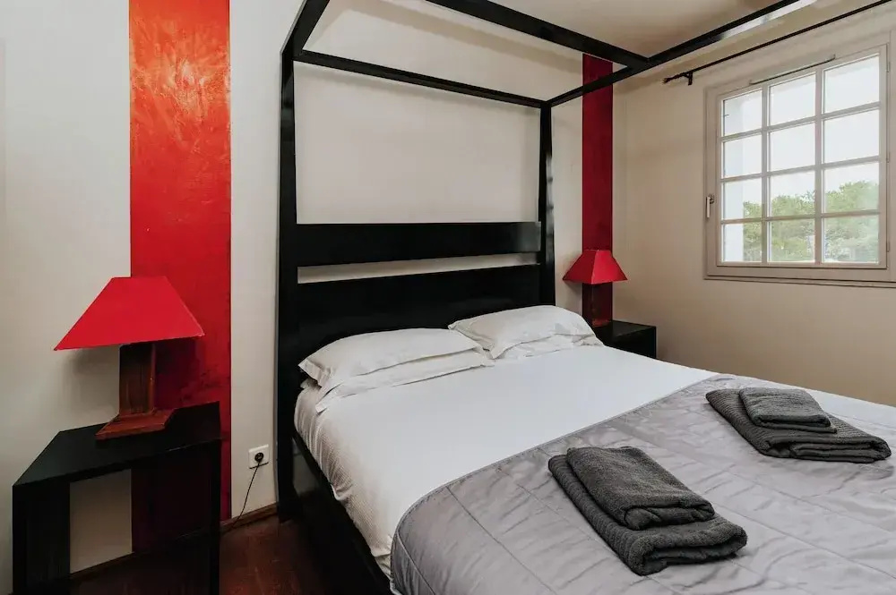 1 Bedroom Apartment with garden view