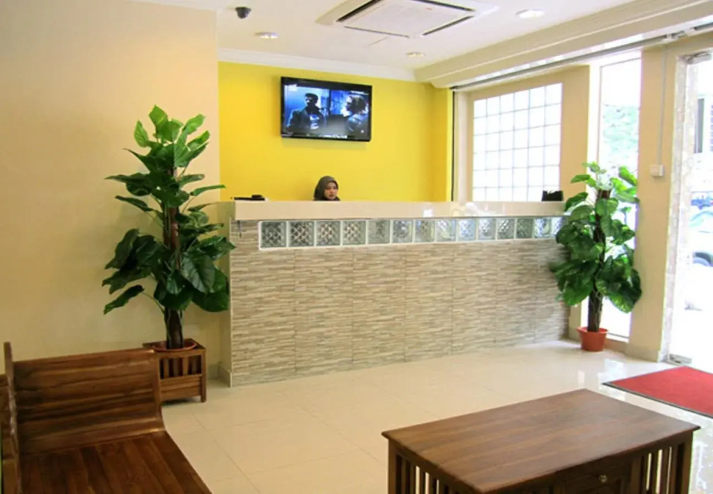 Food & Beverage
