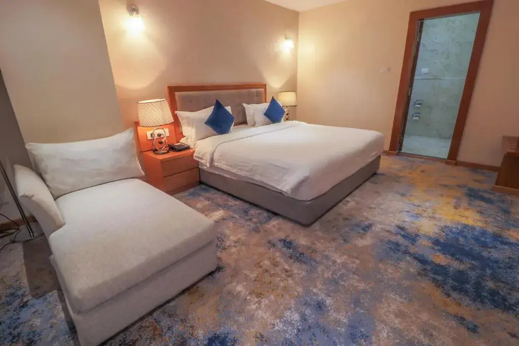 Executive Single Suite