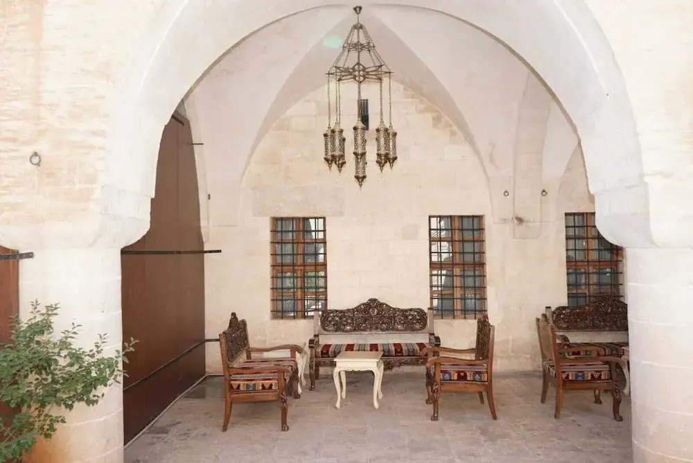 Artuklu Universitesi Sahtana Konagi - фото 10