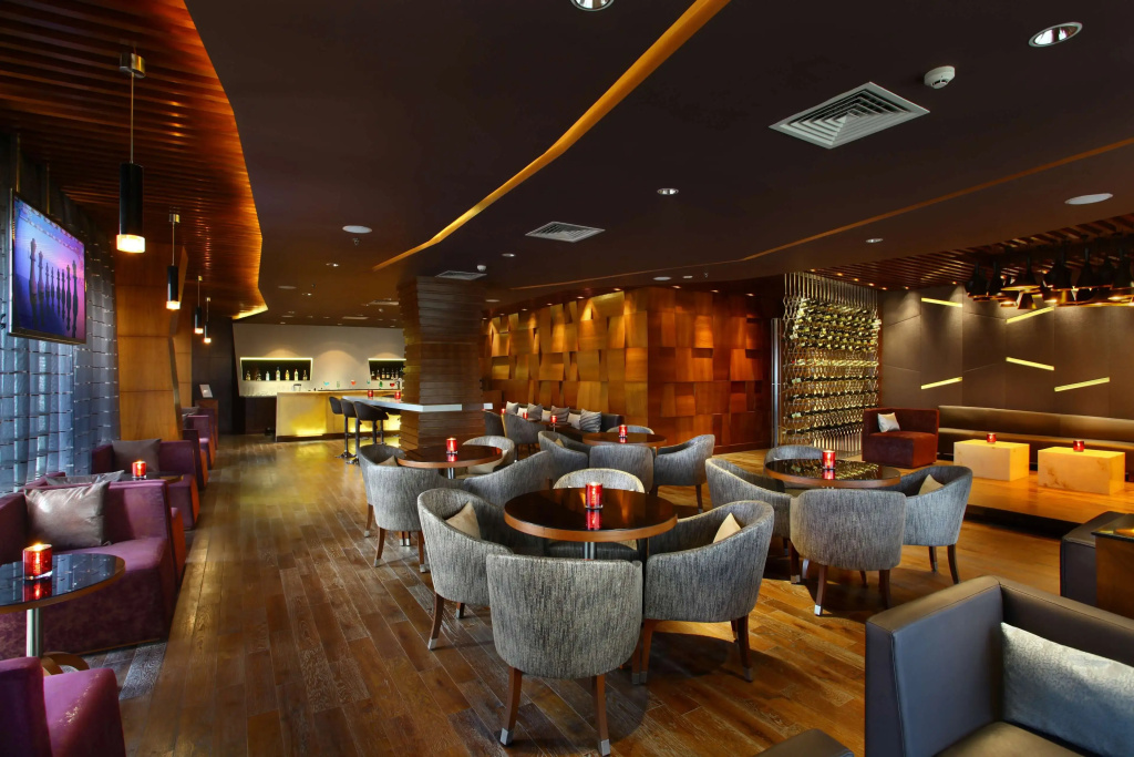 Food & Beverage