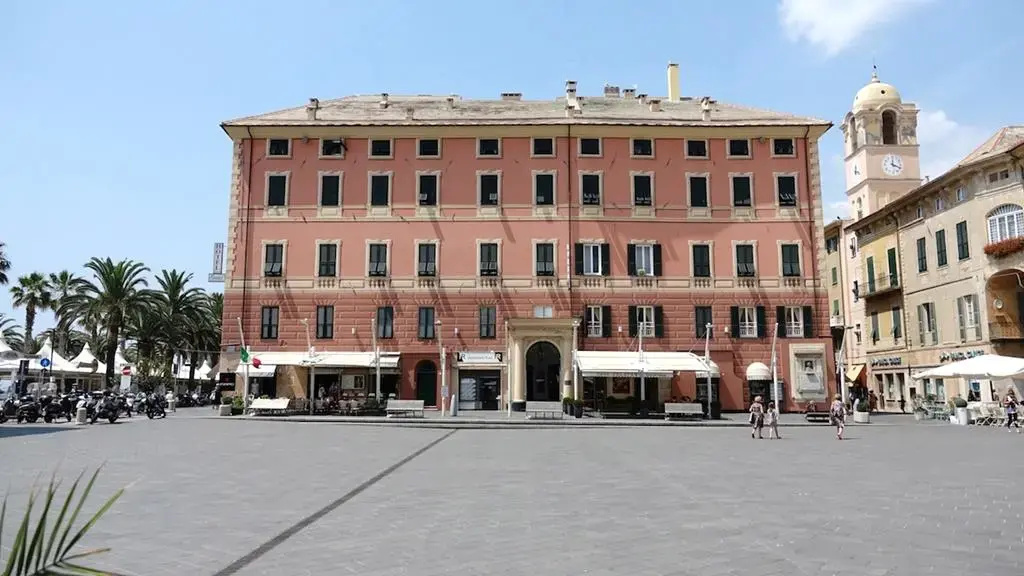 Hotel photo 1