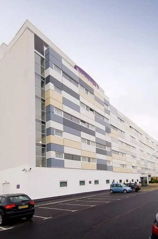 Premier Inn Manchester M56/J6 Runger Lane South