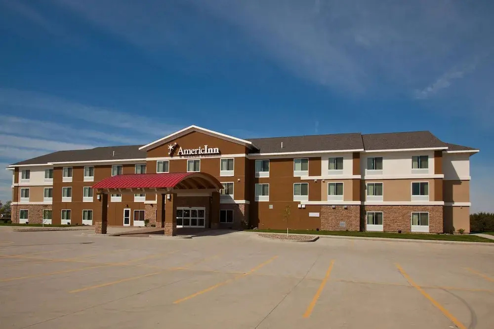 Americinn Hotel & Suites Fairfield