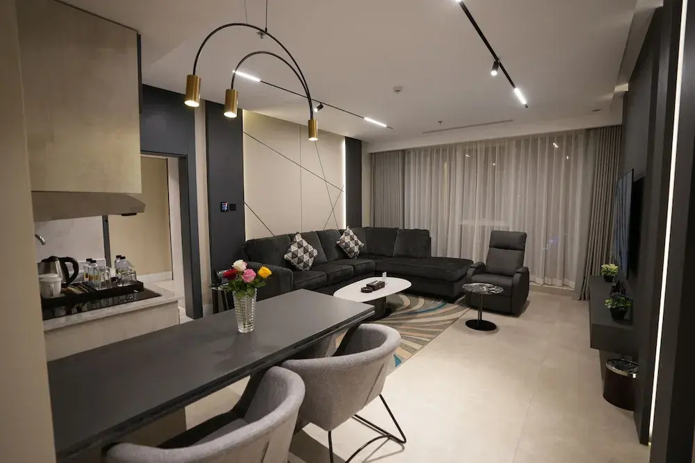 Deluxe Suite