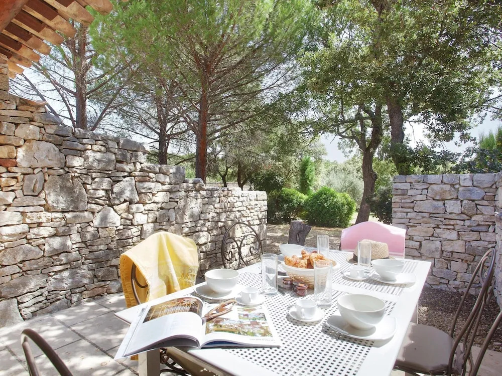 Maisonette in Gordes Near Vaucluse Hills