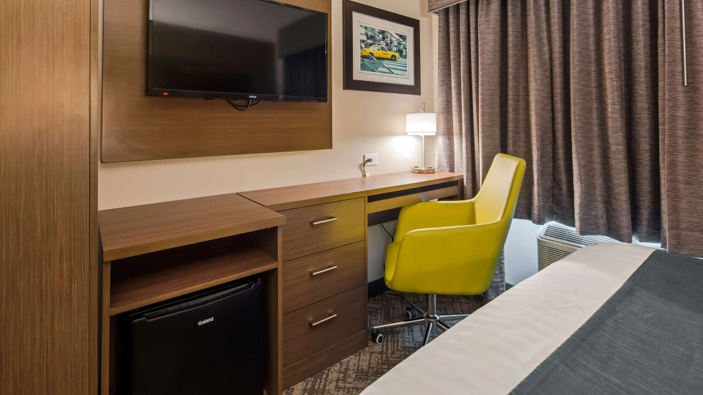 Best Western Brooklyn-Coney Island Inn - 3