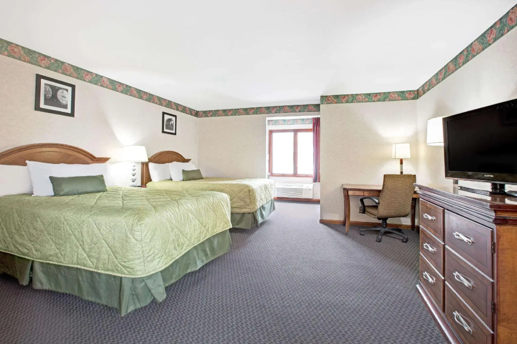 Deluxe Quadruple room
