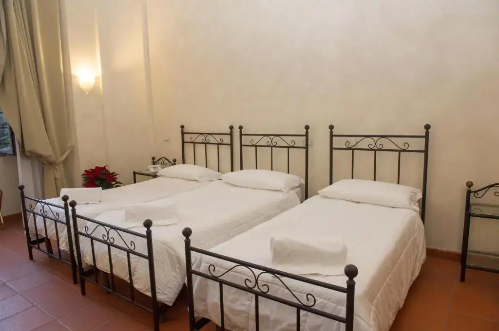 Hotel Domus Sessoriana - Chambres