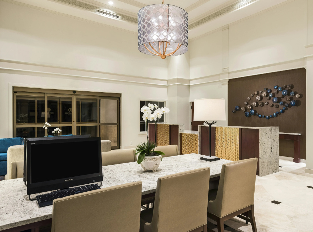 DoubleTree Suites by Hilton Naples - Général