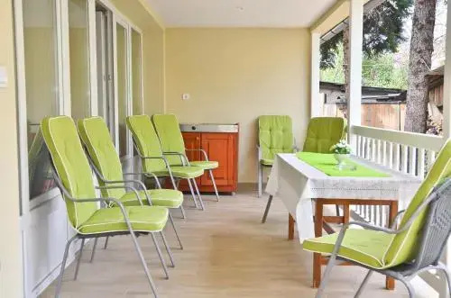 Media Panzió és Apartmanház - Général