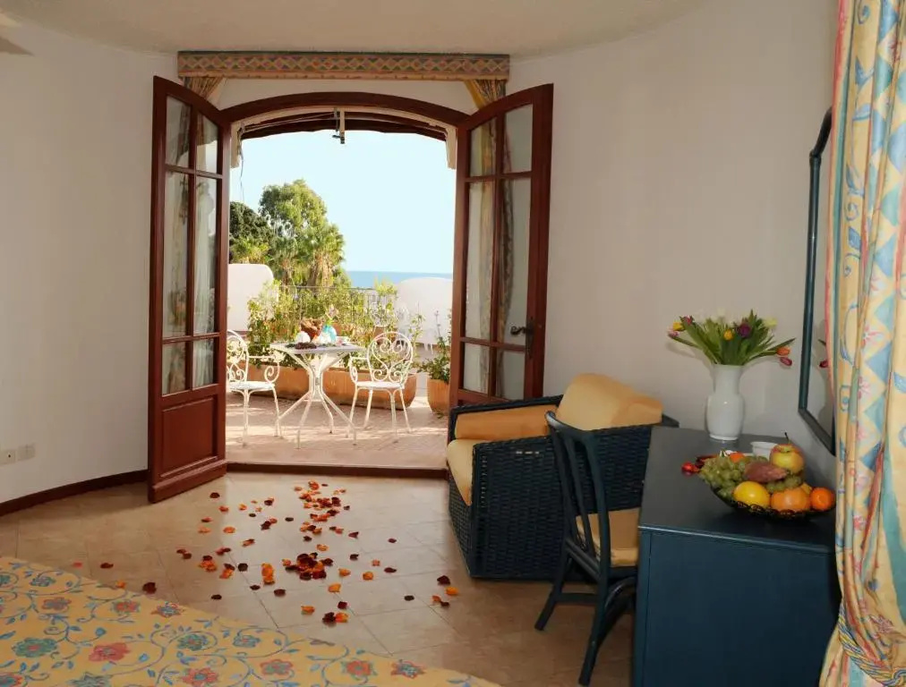 Standard Triple room with balcony
