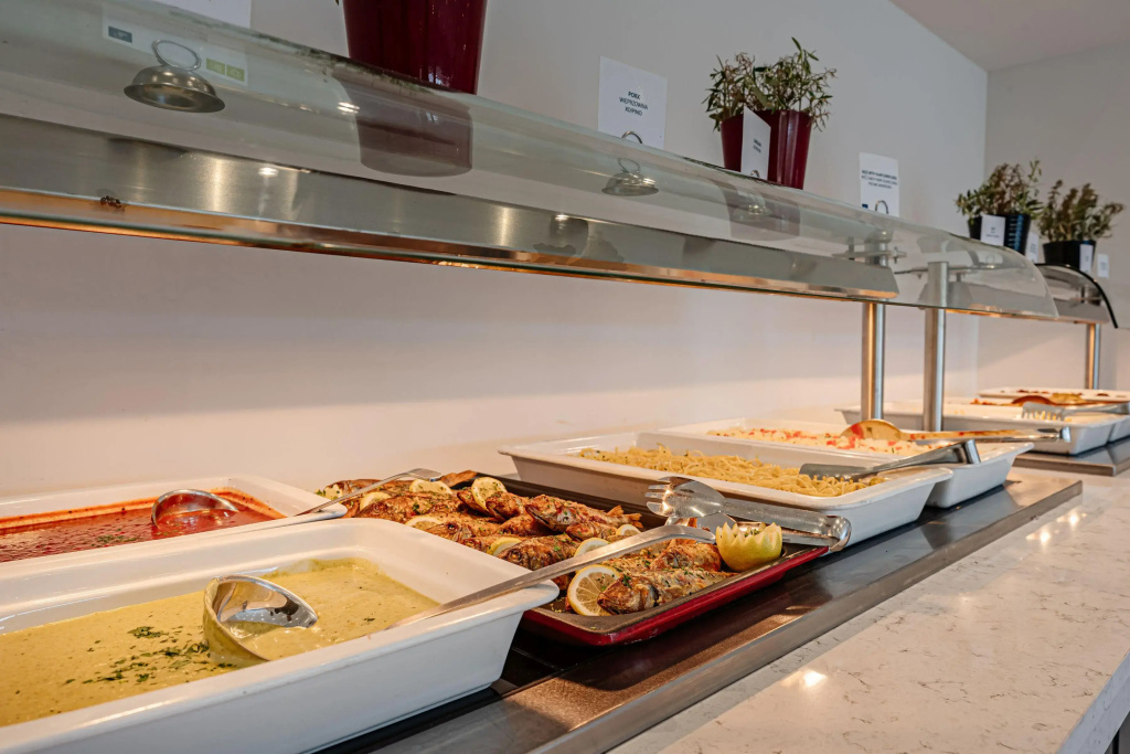 Food & Beverage