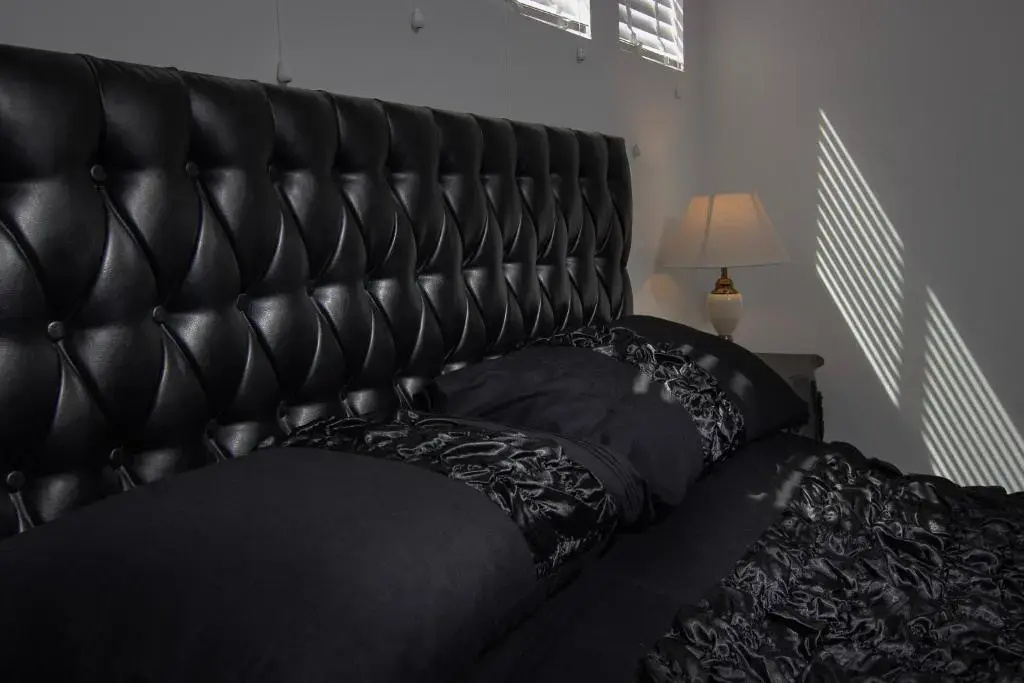 Chic Church conversion close to tower - o la la!