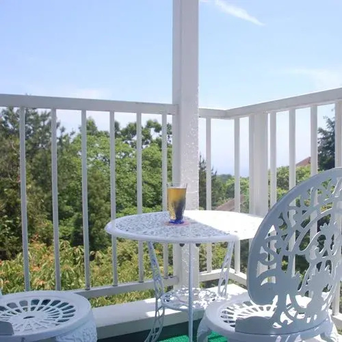 Balcony & Terrace