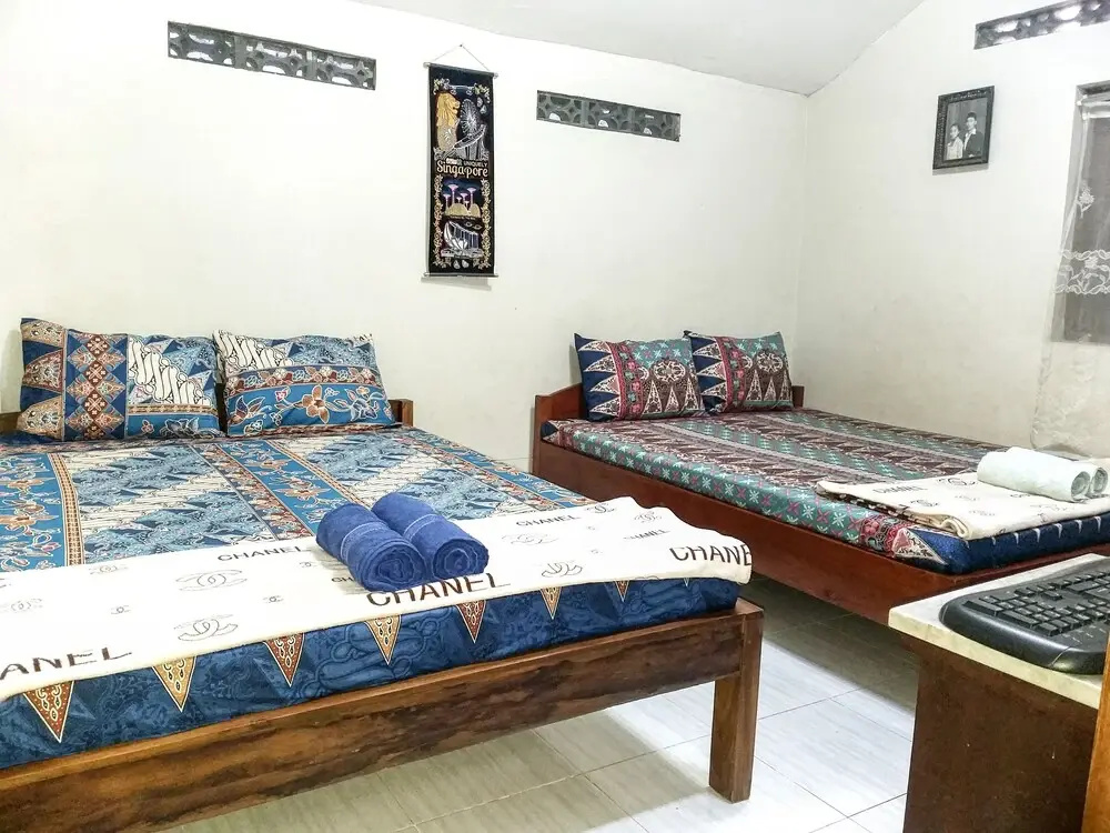 Standard Quadruple Family room