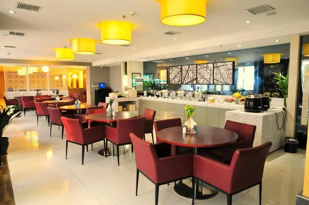 Food & Beverage