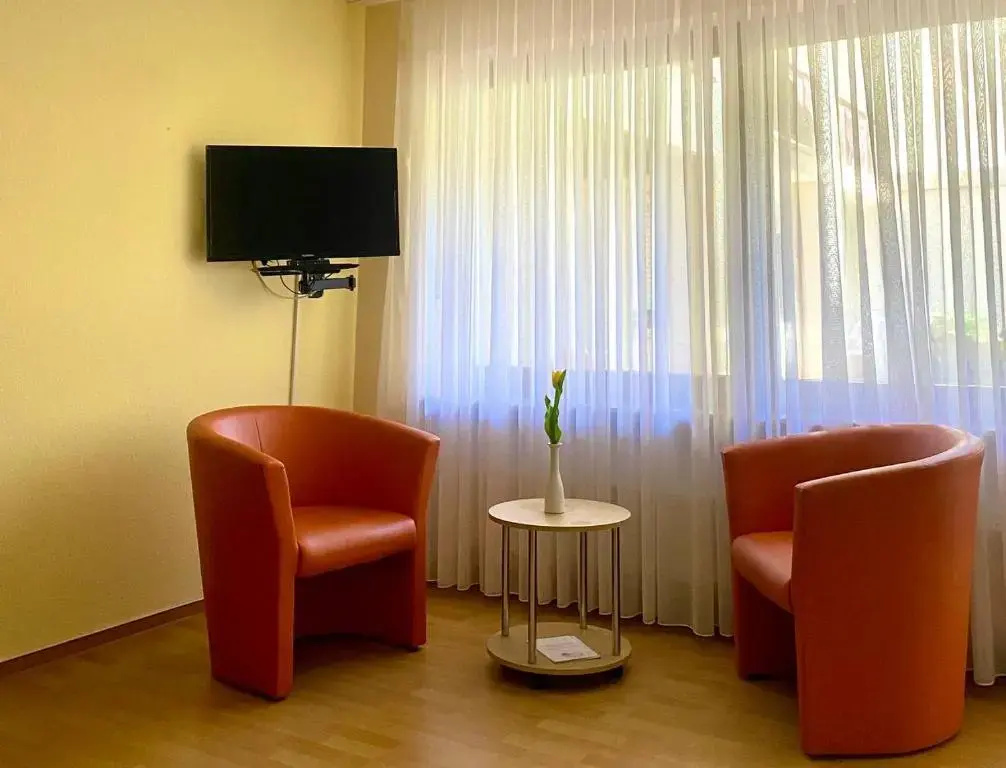 Economy room