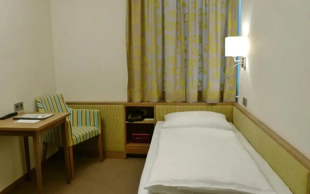 Hotel Hohenstauffen - Chambres