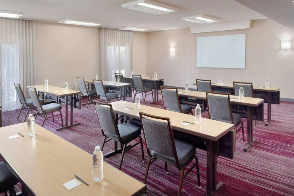 Courtyard by Marriott Greenville Haywood Mall - фото 24