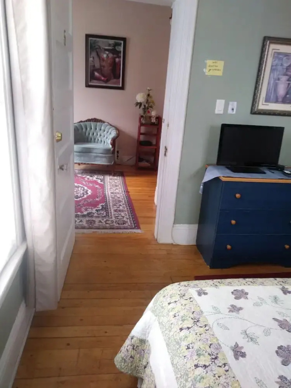 Comfort room