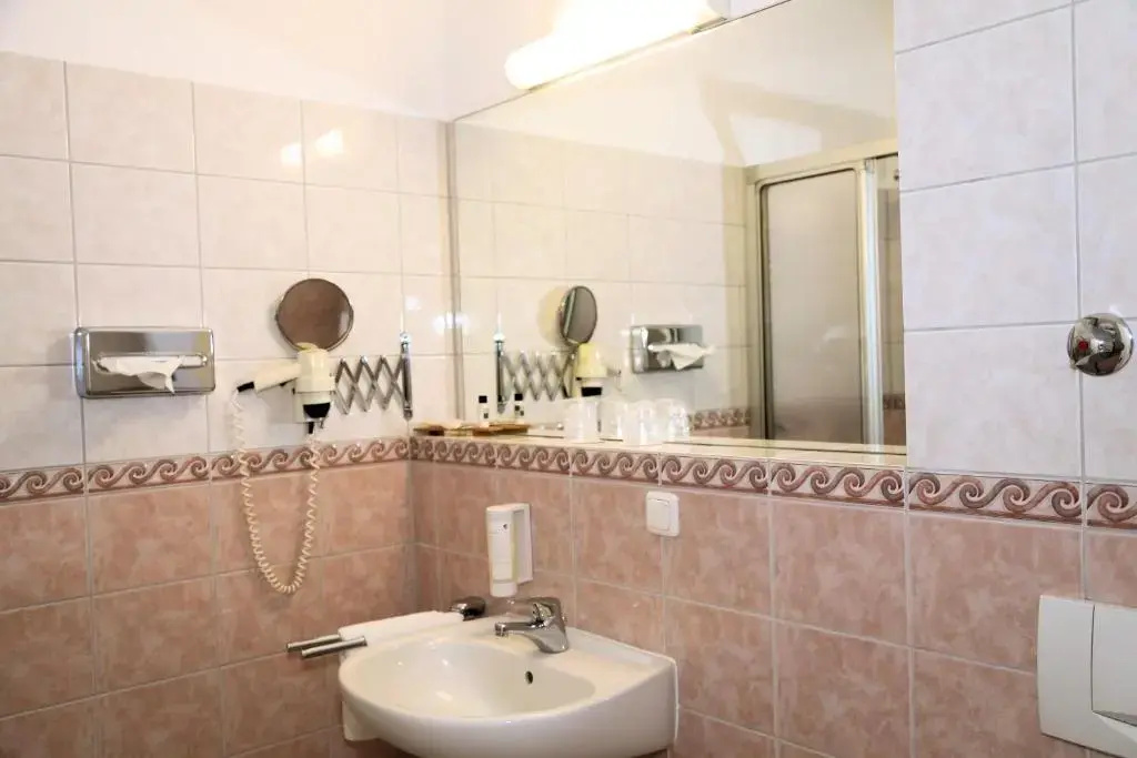 Hotel Goldener Adler - Chambres