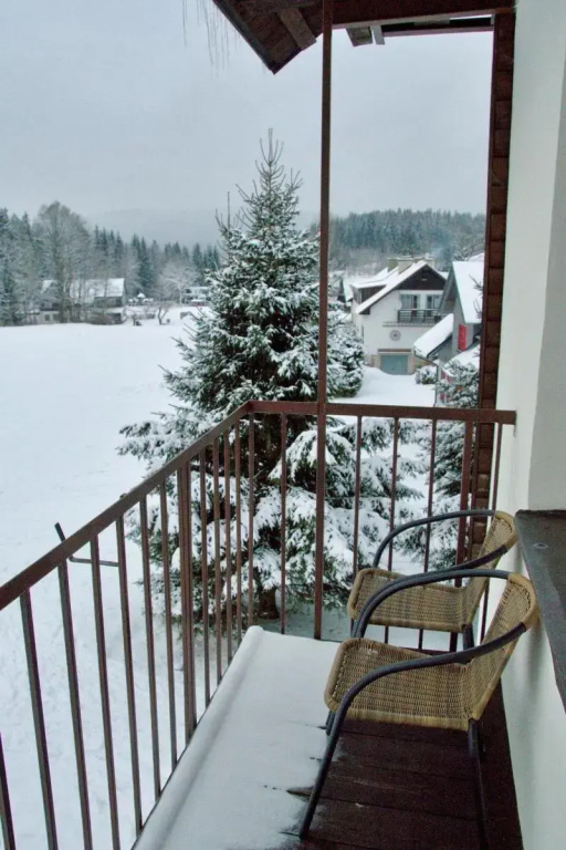 Balcony & Terrace