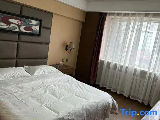 Deluxe Double room (full double bed)