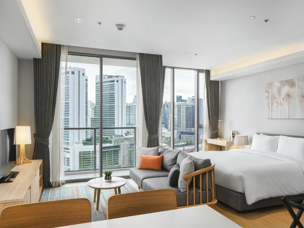 Студия Executive в Oakwood Suites Bangkok