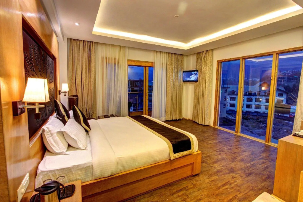 Bedroom