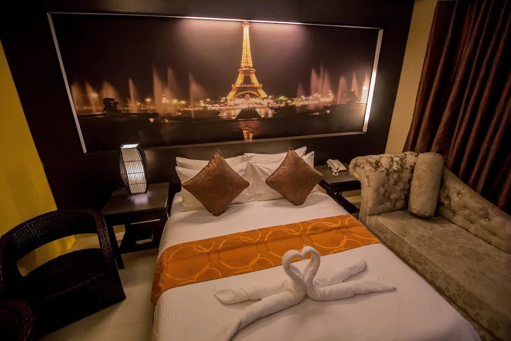 The Red Palm Suites and Restaurant — фото 3