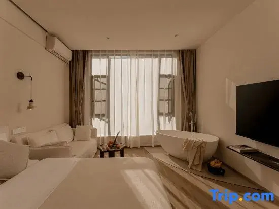 Standard Double room with mountain view (full double bed)