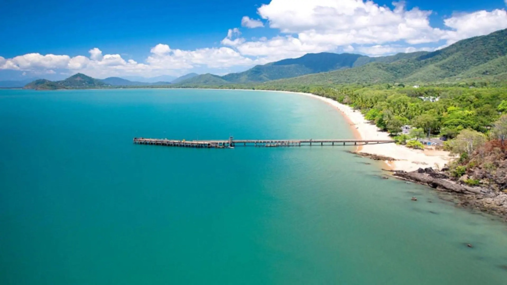 Canopy House - Palm Cove