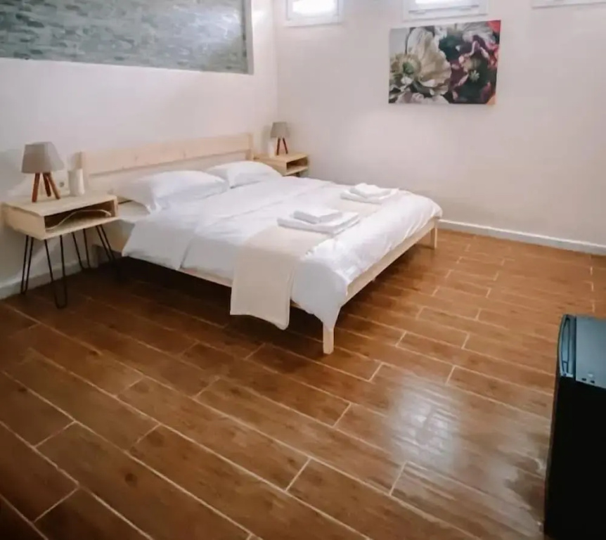 Economy Double room (full double bed)