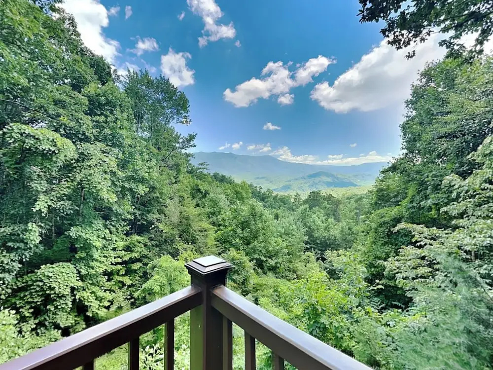 Smoky Mountain Dreams by Jackson Mountain Rentals