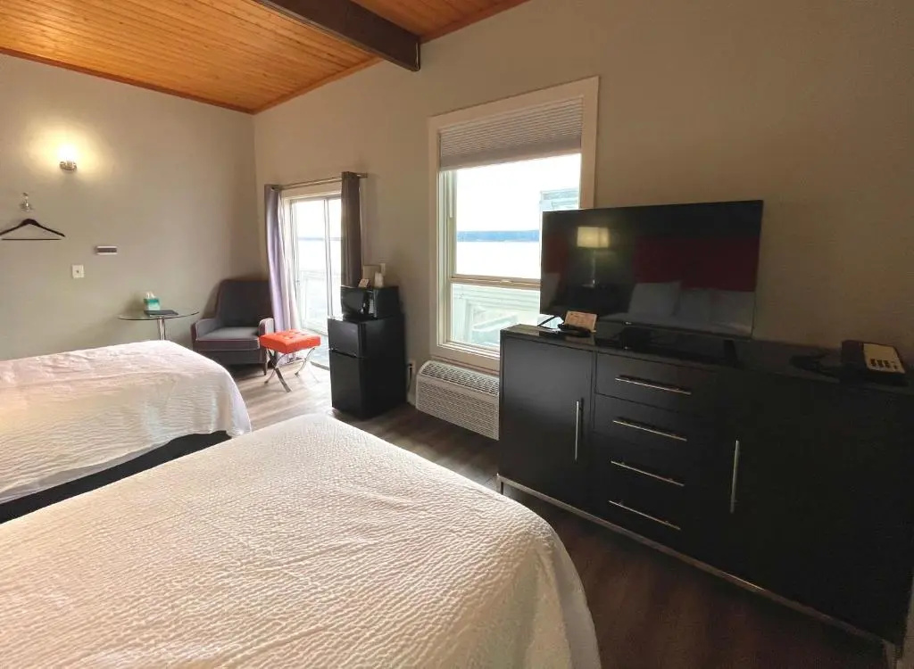 Deluxe Double room with sea view (full double bed)