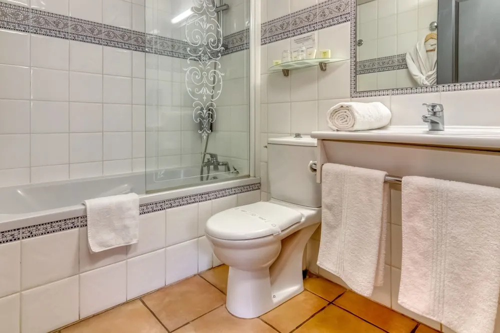 Logis Hotel Restaurant Les II Mas - Chambres