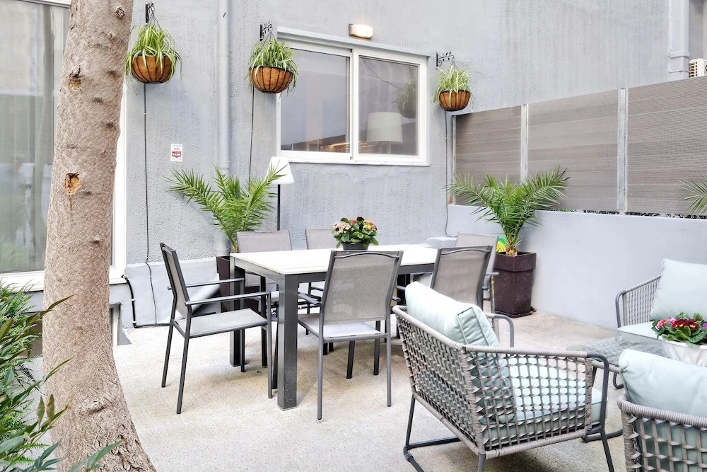 2 Bedrooms Basement Apartment