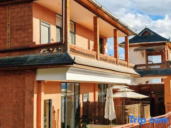 Chunxiao Homestay · 270° Mountain Sunset View (Huimin Bus Terminal, Jingmai Mountain)