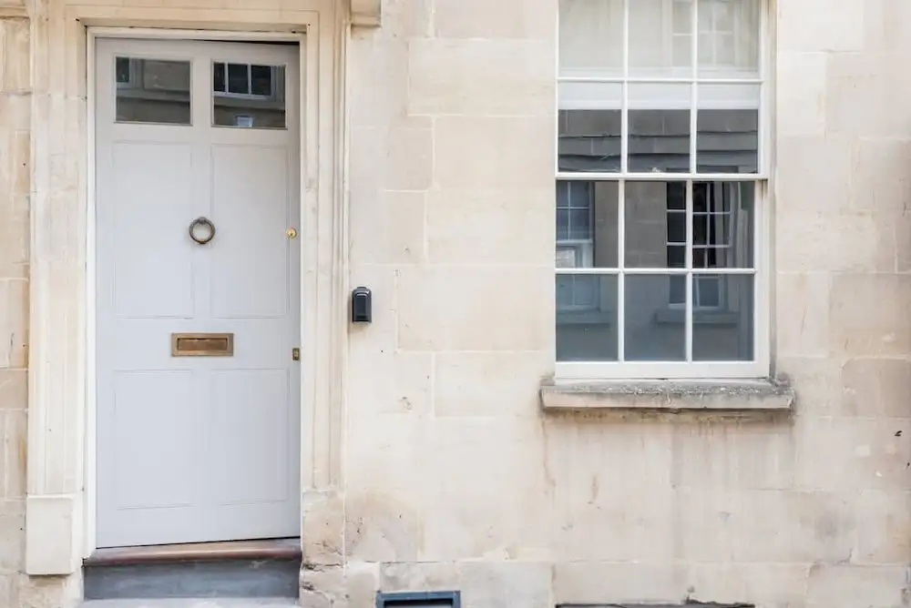 Central Georgian Townhouse With Free Parking
