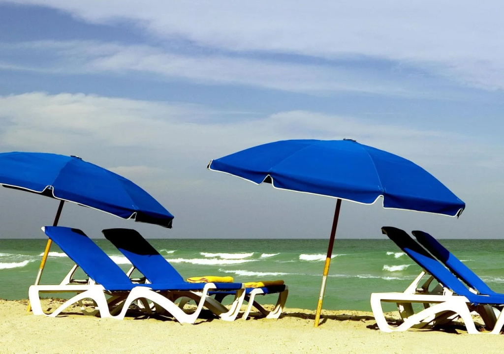 Beach & Waterfront
