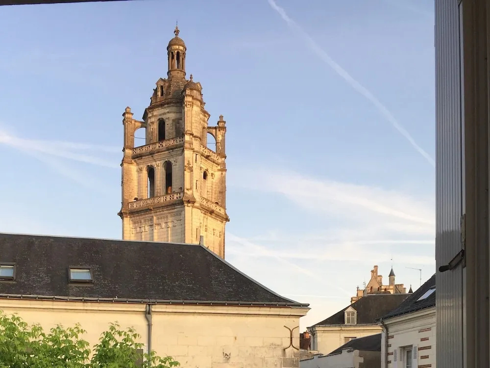 Voir la photo 1 — La Tour de Lierre 1