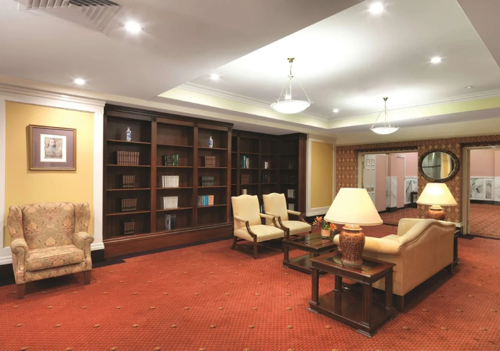 Lobby & Reception