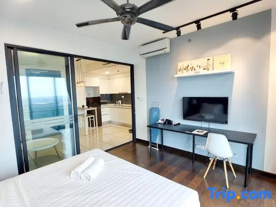 Almas Suites Puteri Harbour 1 Bedroom with Balcony by 9 Sands